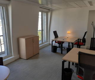 Bureau privé 22 m² 5 postes Coworking Rue Scribe Paris 75009 - photo 1